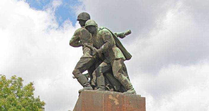 The Polish Sejm adopted amendments to the law on the demolition of about 500 monuments of the Soviet era