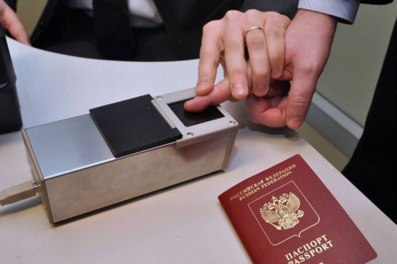 Turtschinow: d 'carlos kleiber vu Bierger vun der Russescher Federatioun an d' Ukrain nëmmen op dem biometrischen Pässen