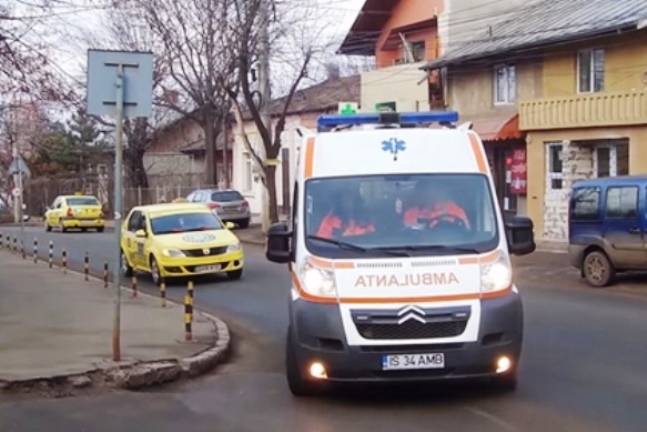 In Romania fell into the abyss of a military truck