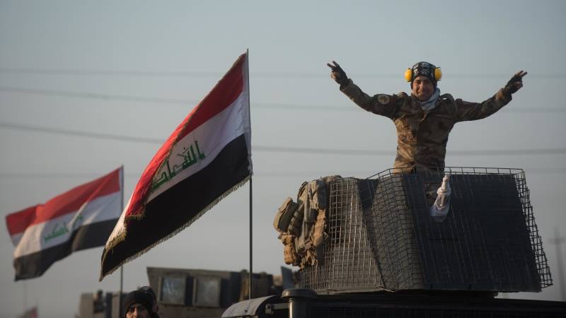 D ' irakesch Arméi zréckeruewert Kämpfer zwou Eenzelen vu West-Mosul