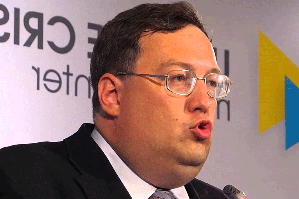 Gerashchenko kalt til å lede soldater i full kampberedskap på grunn av læren i Russland