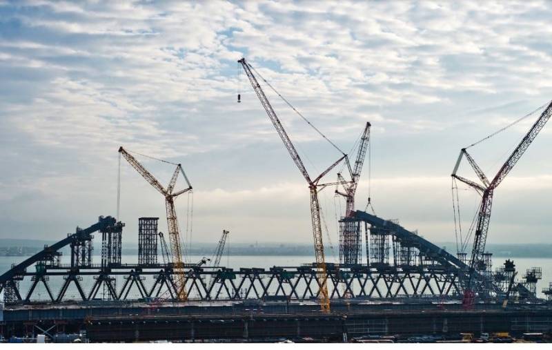 Ukraina vil etterspørselen fra Russland erstatning for tap som følge av byggingen av Kertsj bridge
