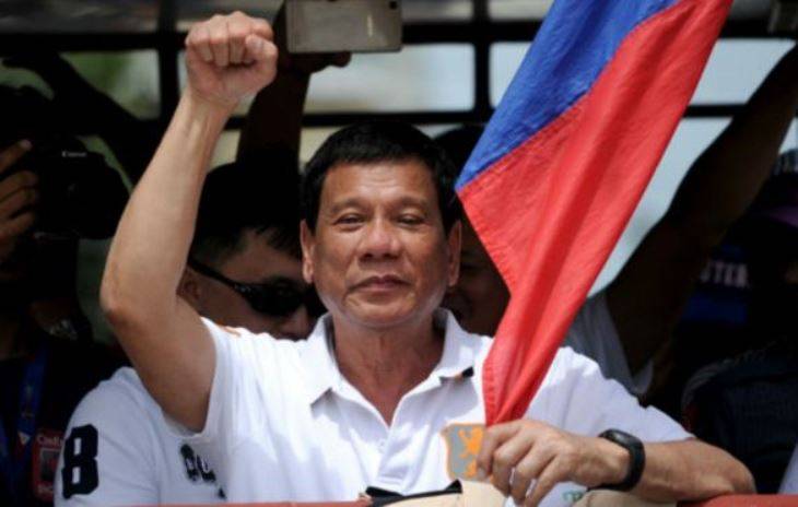 Duterte هدد 