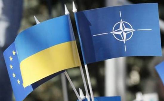 D ' NATO gleeft un североатлантическую Integratioun vun der Ukrain