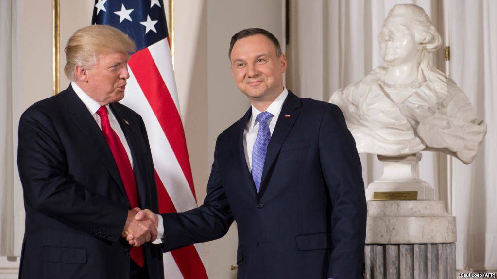 Business in Polish: we have your money, and you come to us... 