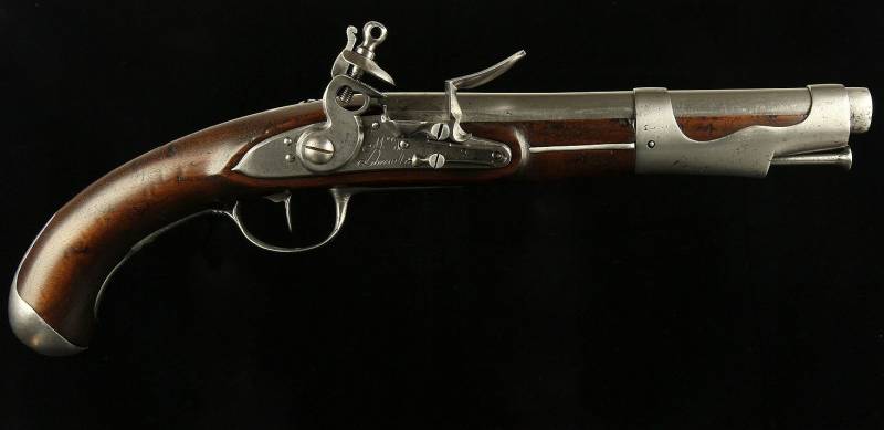 Déi wichtegst Zorte vum franséische кремневого Pistoul Nerv 1763/66 Joer