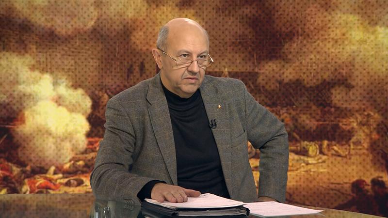 Andrej Fursov: e Monument zu Éiere vun der klenger Sëtzung, d ' féiert zum Zesummebroch vum risege Land