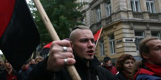 Den Direkter vun der Oun dreet, setzen d ' Polen eng Rechnung fir de Yad Ukrainern