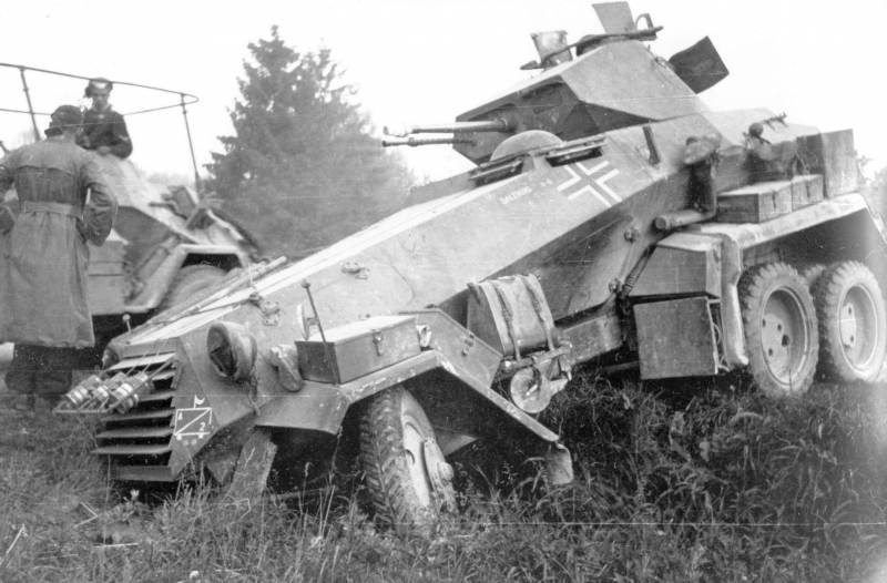 Hjul pansrede køretøjer fra anden verdenskrig. Del 11. Tyske heavy pansrede bil Sd.Kfz.231 (6-Rad)