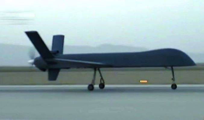 Serielle chinesesch Drohne CH-5 mécht den éischte Fluch