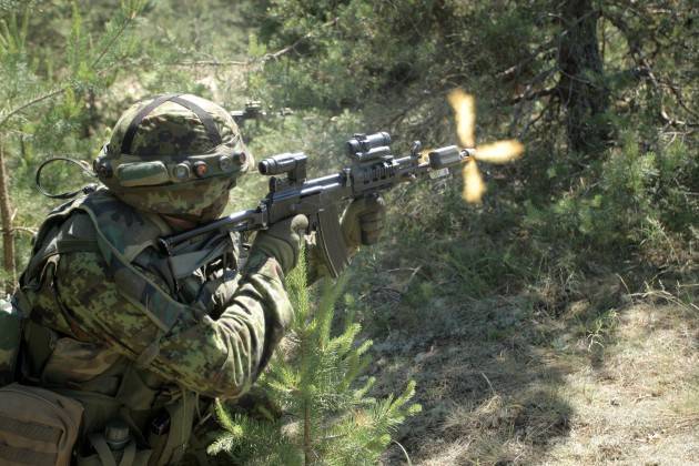 СМІ: Расейская выведка вярбуе этнічных рускіх у прыбалтыйскіх войсках