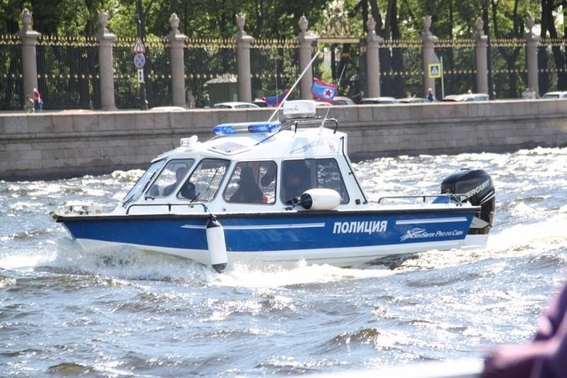 Für die Ordnung auf dem Wasser. Tag Fluss-Polizei Russland
