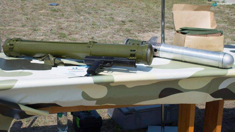 УкрОборонПром ha demostrado nuevo lanzallamas pai-16