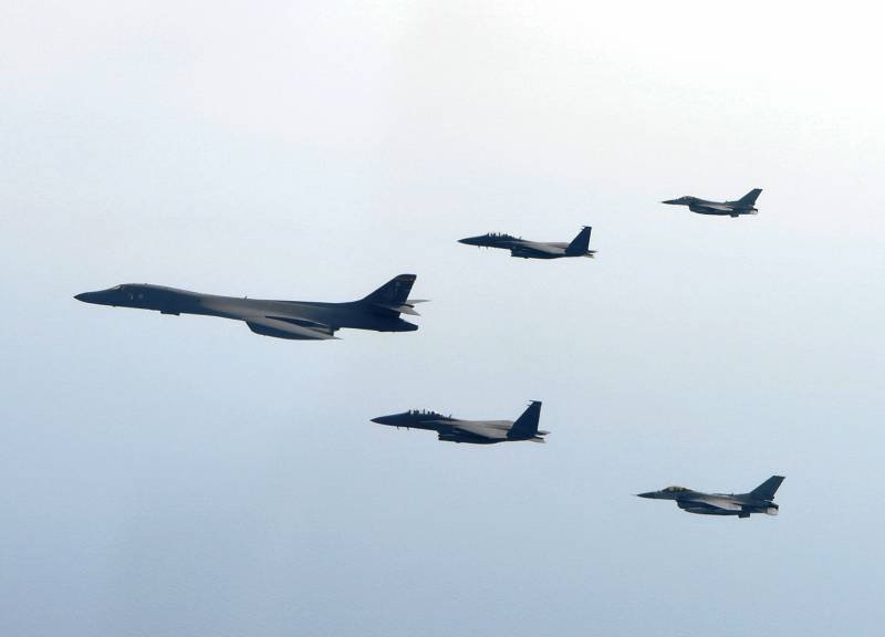 Usa och Japan svarade att lanseringen av nordkoreansk missil gemensamma läran