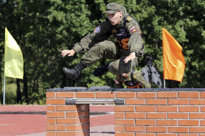 A team of Russian military physicians leading in the competition at the army-2017