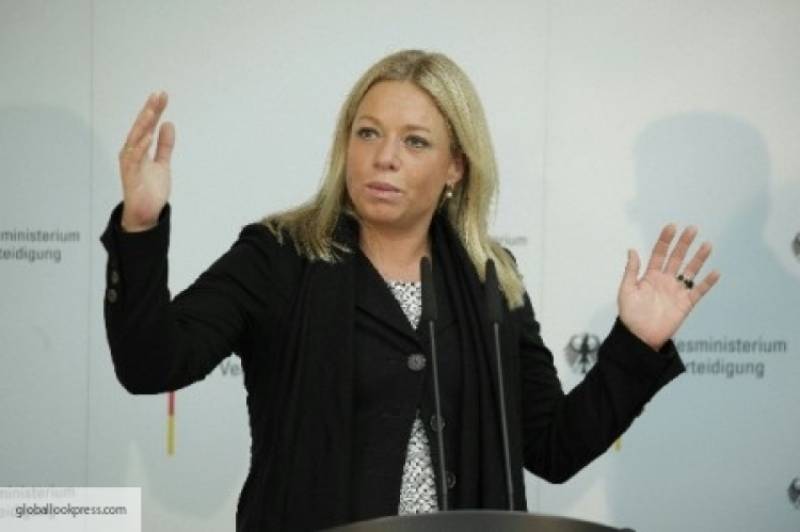 The Minister of defence of the Netherlands has urged the EU to create a 