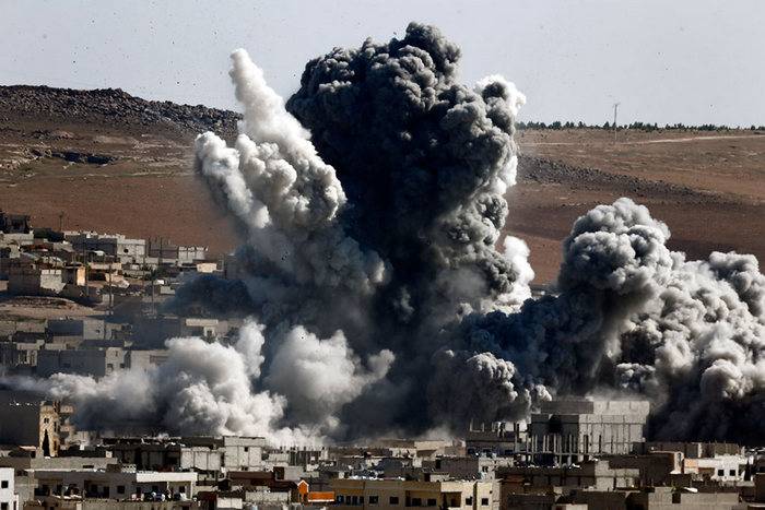 US coalition has dealt a blow phosphorous bombs on the hospital in raqqa