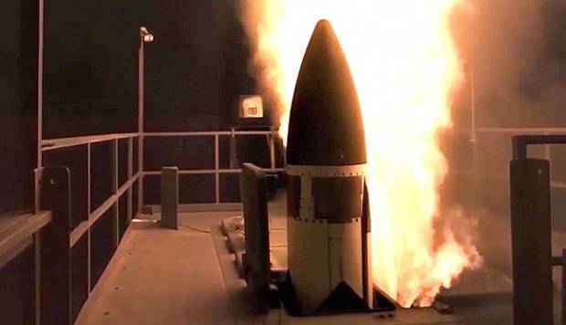 Le japon a l'intention d'accélérer l'obtention de nouveaux intercepteurs