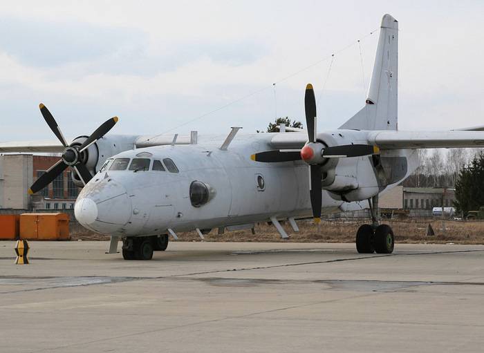 МО РФ перадала Кіргізіі два ваенна-транспартных самалёта Ан-26