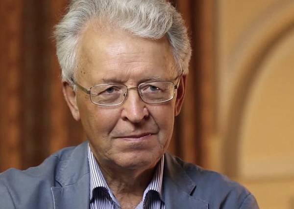 Valentin katasonov: Paken Dollar-Zahlungssysteme musse Professionell an am Modus vun der geheim gehalen