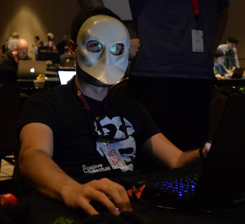 Assange: d ' russesch Federatioun huet keng Bezéiungen zu Hacker-Server Partei vun den USA