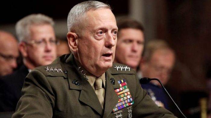 At Ukraine har der ankom lederen af Pentagons James Mattis