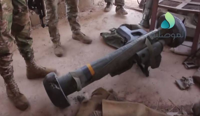 Iraqi troops seized from ISIS ATGM Javelin