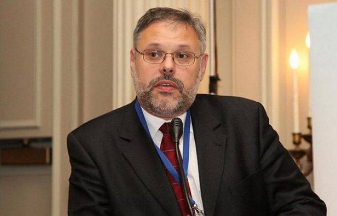Mikhail Khazin: Ryssland har en chans att dramatiskt stärka sin position i världen