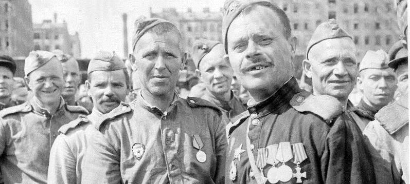 Who remembers the 25th anniversary of the Victory? How to win Russian