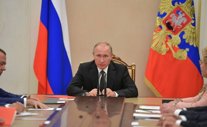 Пуцін прапанаваў пазбаўляць волі за парушэнні ў сферы дзяржабаронзаказу