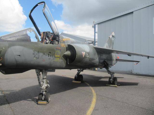Den Sør-Afrikanske selskapet kjøpt av det franske luftforsvaret siste fighter F1