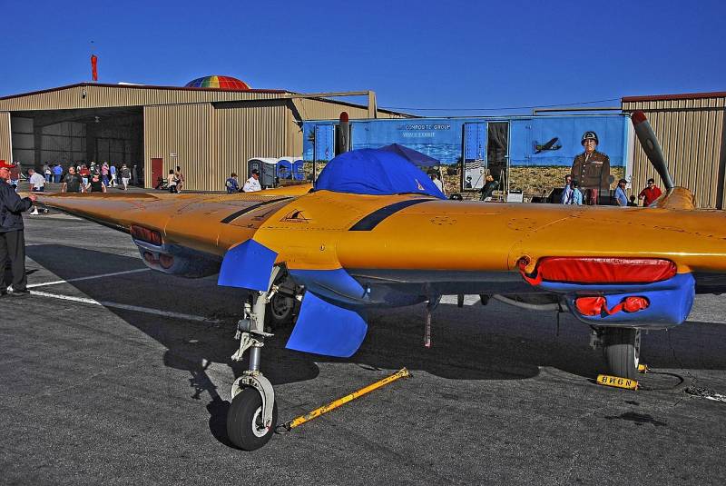 Experimental aircraft Northrop N9M (USA)