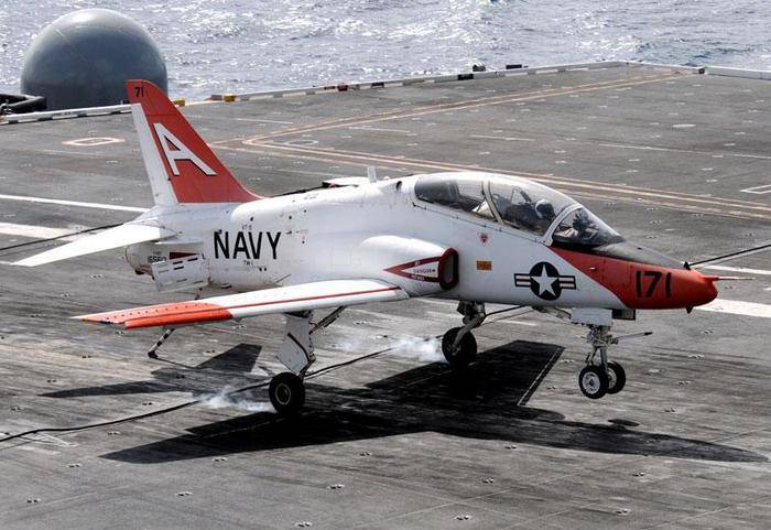 Media: training U.S. air force plane crashed in Tennessee