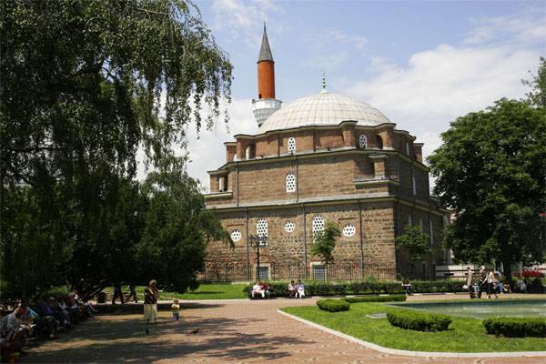 En bulgaria: procedentes de turquía, los imanes de espían a favor de erdogan