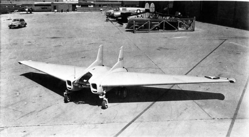 Експериментальний винищувач Northrop XP-79B Flying Ram (США)