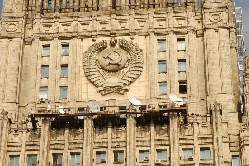 Udenrigsministeriet advarede om en mulig reaktion på den undertrykkelse af de russiske medier i USA