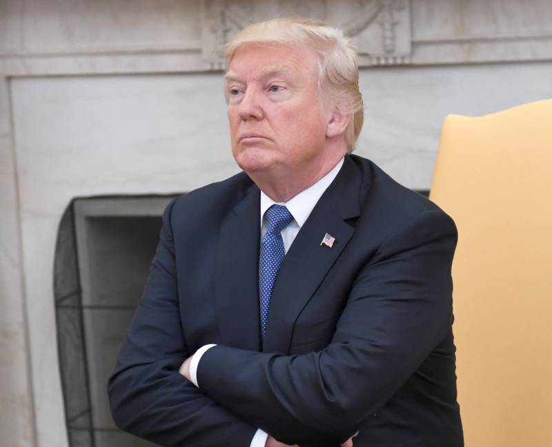 Trump äntwert vun der Senator iwwer e méiglechen Ufank vum Drëtte Weltkrich