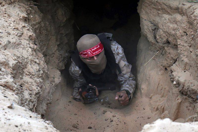 Erbarmungslos ënnerierdesch Schluecht: Israel bereitet sech op Tunnelbau-Krich