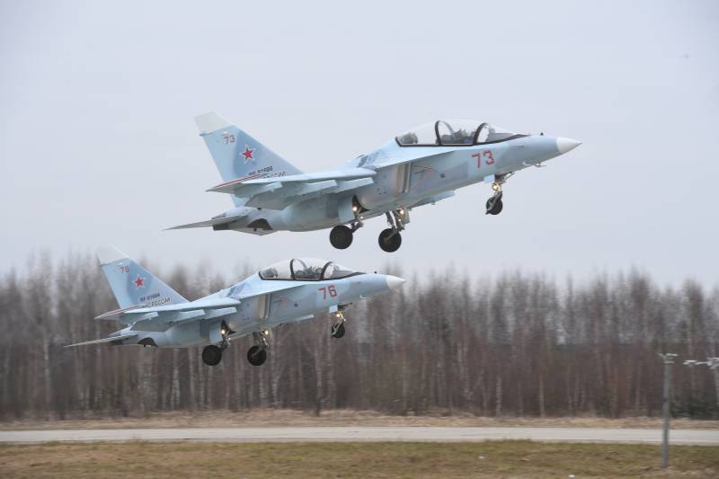 Fligeren Yak-130 