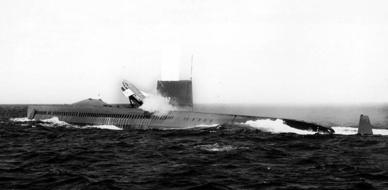 Atom-U-Boot USS Halibut (SSGN-587). Deel I: Ënnerwaasser-Rakéiten-U-Boot