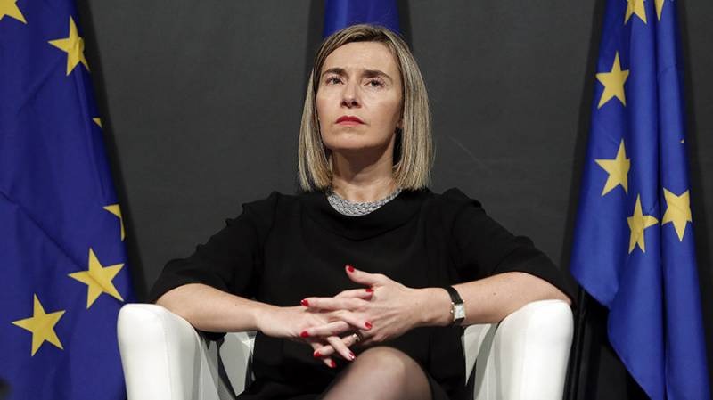 Mogherini fuerdert Osteuropa net leeë Wäert op d ' verbrieche an der Ukrain