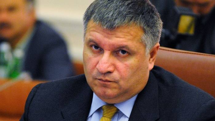 Szef MSW Ukrainy Azarow согнал służb bezpieczeństwa w obronie syna