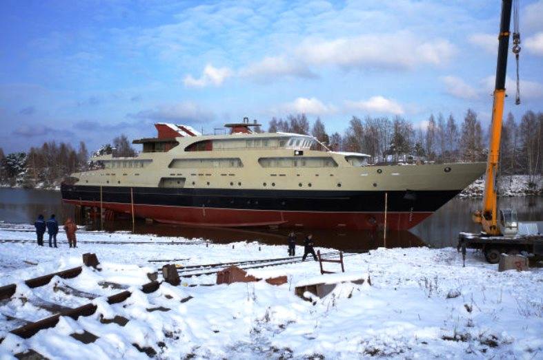 У нижньогородській області спущений на воду катер зв'язку проекту 1388Н3