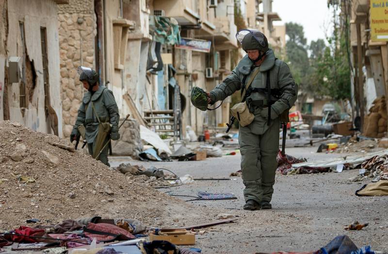 Russesch Ingenieuren a Syrien hunn хладожилеты
