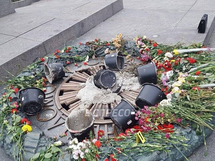 In Kiev, poured cement memorial 