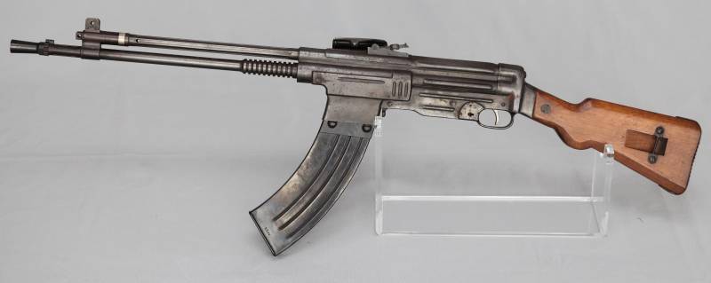 Аўтаматычная вінтоўка CB-52 (Іспанія)