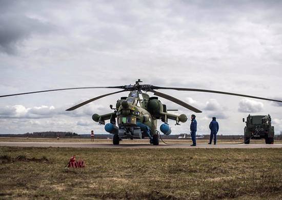 الدفعة الأولى من طائرات الهليكوبتر من طراز Mi-28UB تسليمه إلى الجيش