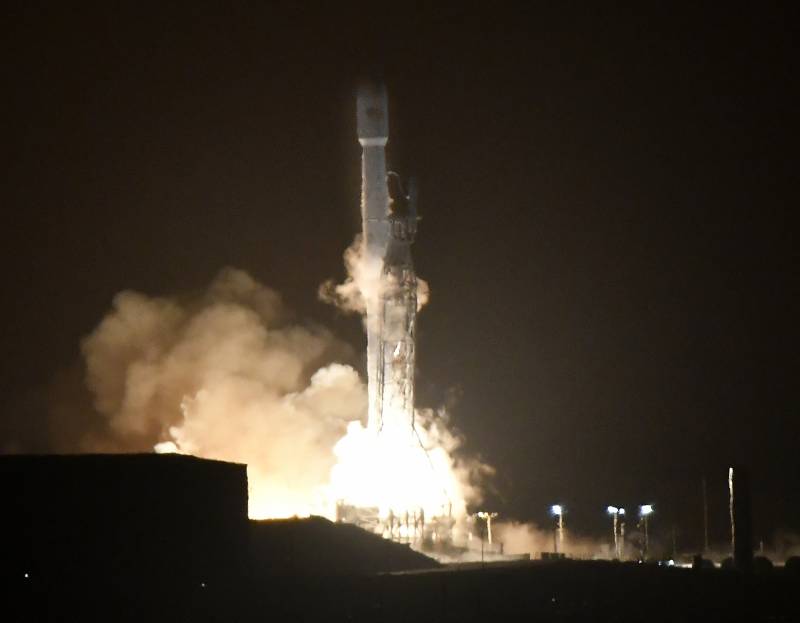 Endring av motoren for Falcon 9 eksploderte i testing