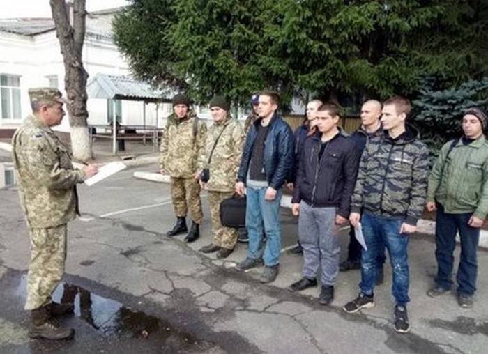 На Україні відбувся другий призов офіцерів запасу, які закінчили військові кафедри