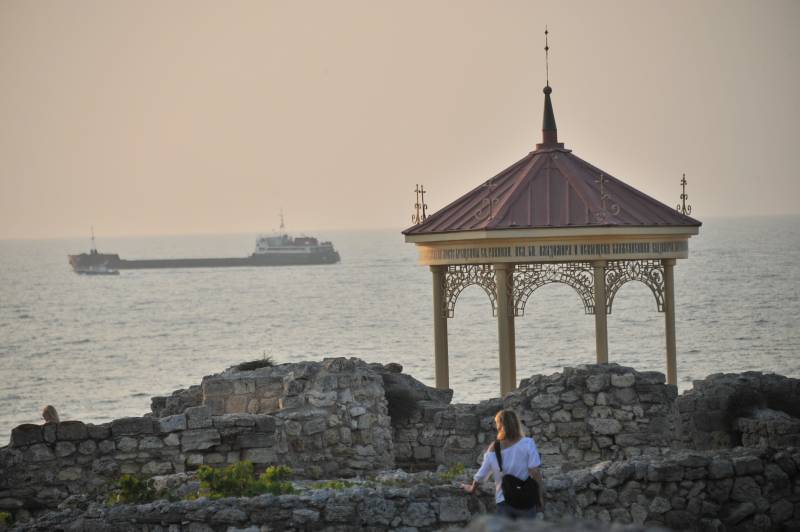 The leader of Ukrainian nationalists recognized that the population of the Crimea began to live better